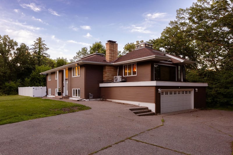 1631 21st Ave NW, New Brighton, MN 55112