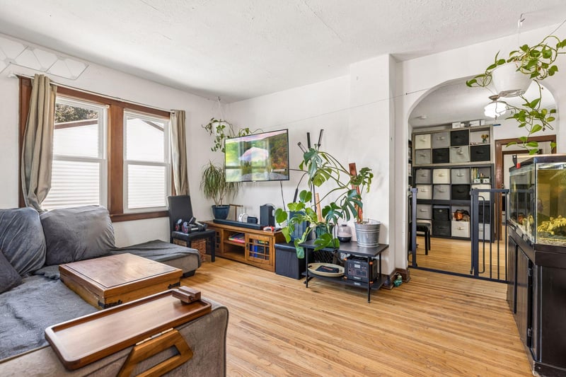 671 Spring St NE, Minneapolis, MN 55413