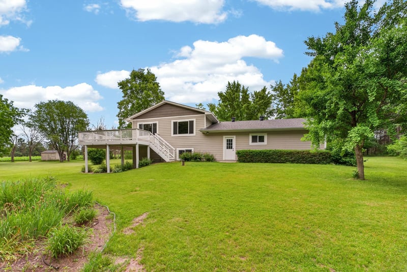 7701 Viking Blvd NE, Wyoming, MN 55092