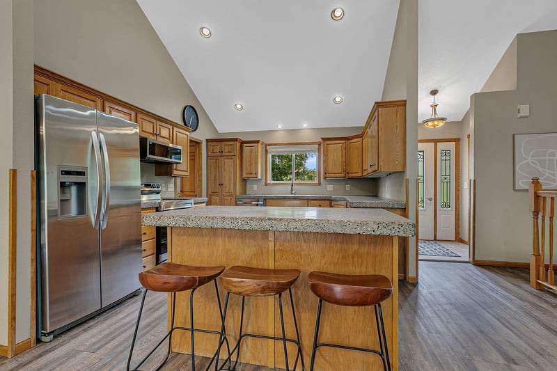 33598 State 28, Burtrum, MN 56318