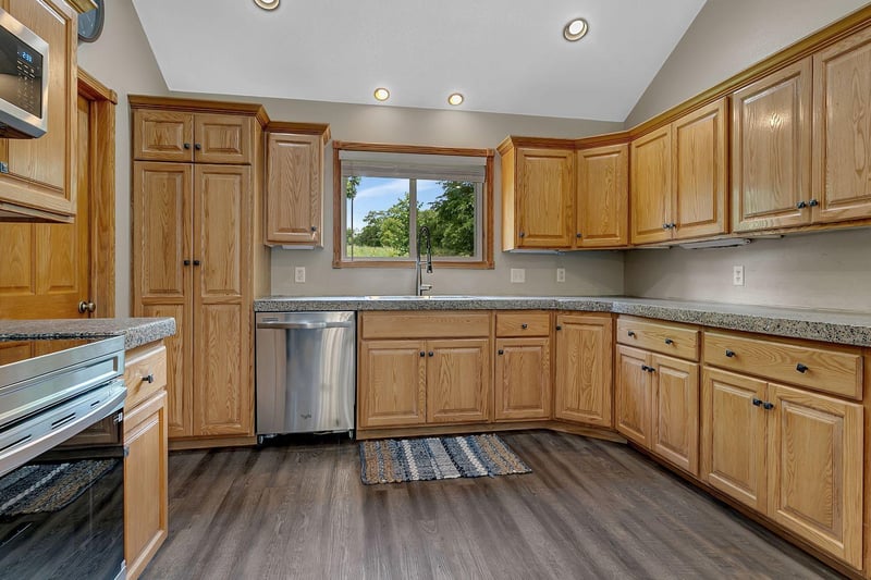 33598 State 28, Burtrum, MN 56318