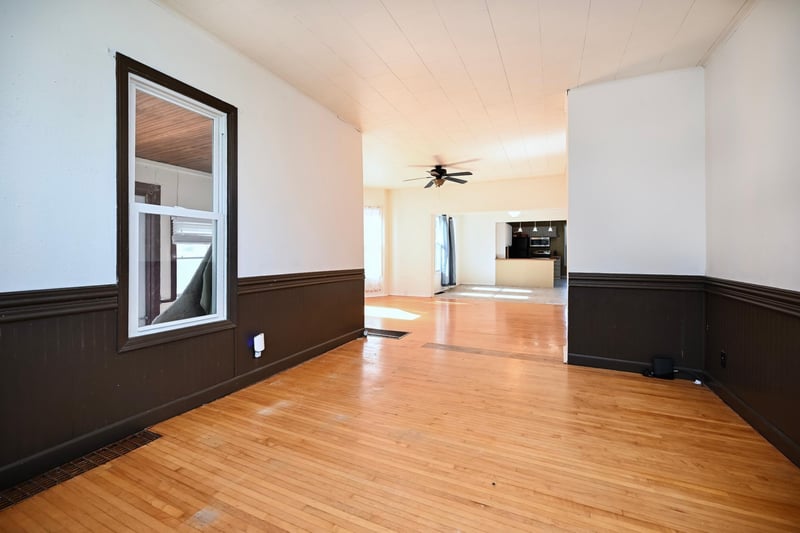 1051 W King St, Winona, MN 55987