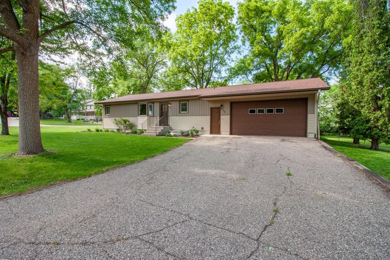 408 W Gilbertson St, Battle Lake, MN 56515