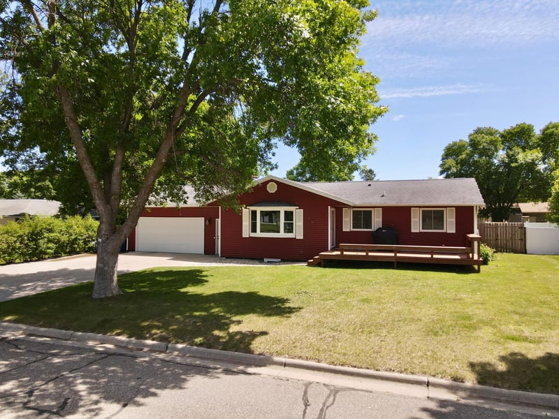 1020 11th St SW, Wadena, MN 56482