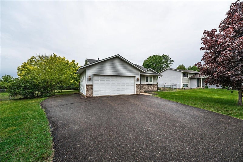 1765 Lincoln Ave, Saint Paul Park, MN 55071