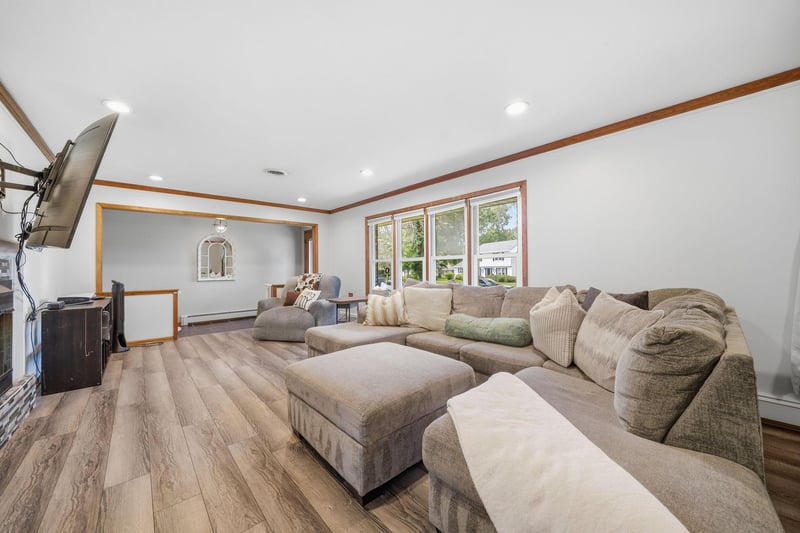 208 Snow Rg, Le Sueur, MN 56058