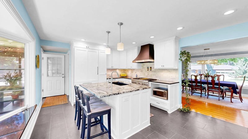 6609 Southdale Rd, Edina, MN 55435