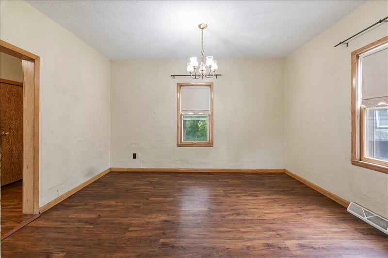 604 Angel Ave SW, Watertown, MN 55388