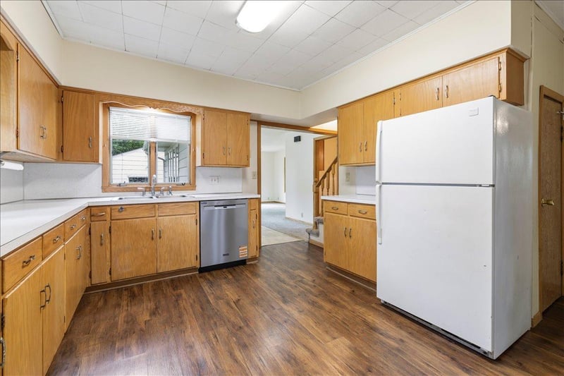 604 Angel Ave SW, Watertown, MN 55388