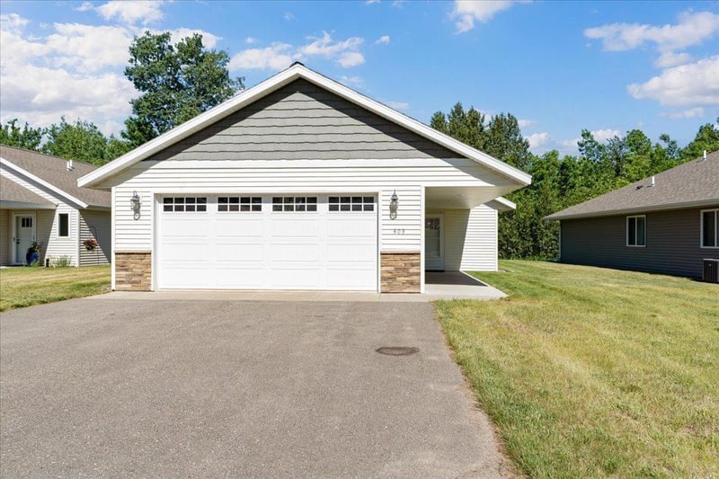 903 Woodland Ct, Aitkin, MN 56431