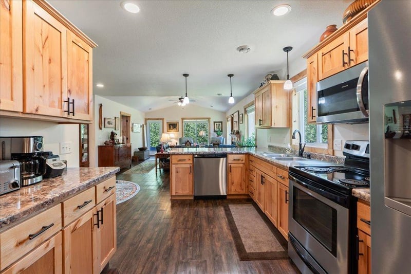 903 Woodland Ct, Aitkin, MN 56431