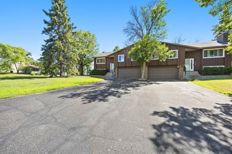 10172 Utah Ave S, Bloomington, MN 55438