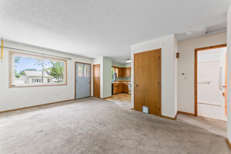 2018 42nd St NW, Rochester, MN 55901