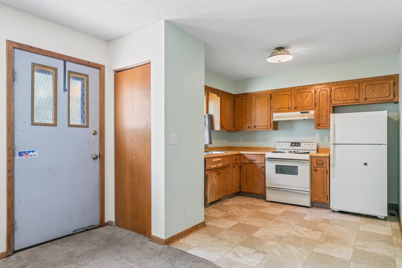2018 42nd St NW, Rochester, MN 55901