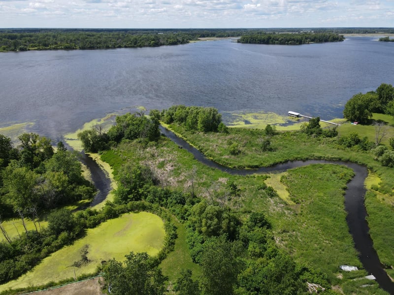 7333 Peltier Cir, Centerville, MN 55038