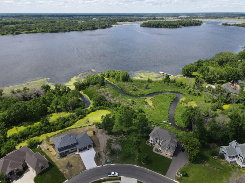 7333 Peltier Cir, Centerville, MN 55038