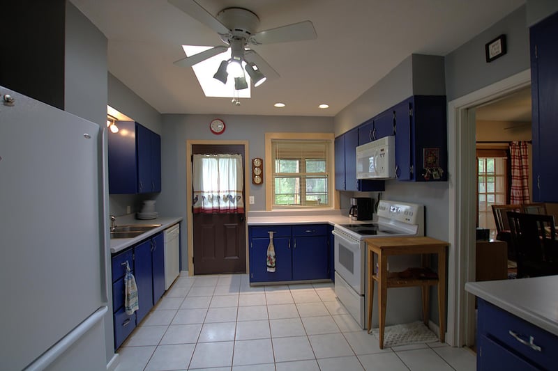 616 7th St NE, Staples, MN 56479