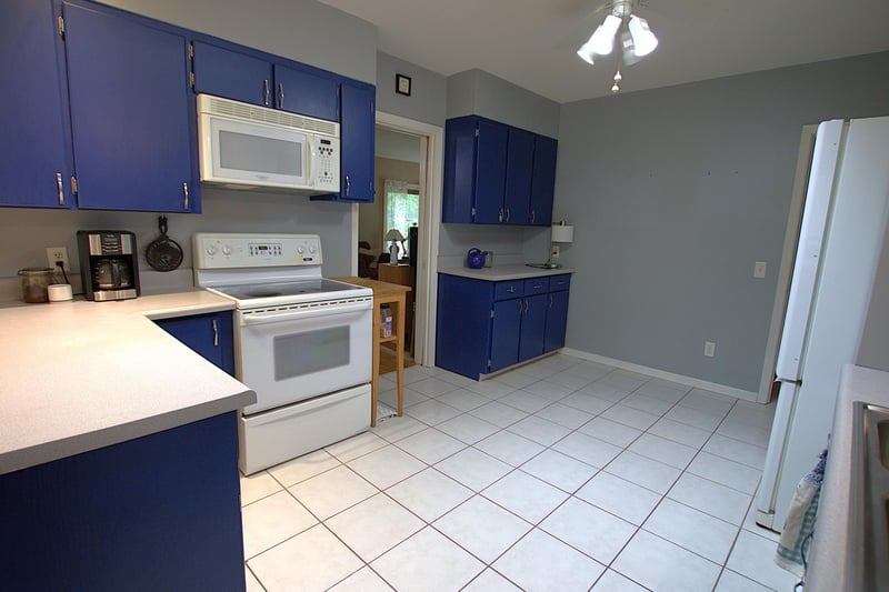 616 7th St NE, Staples, MN 56479