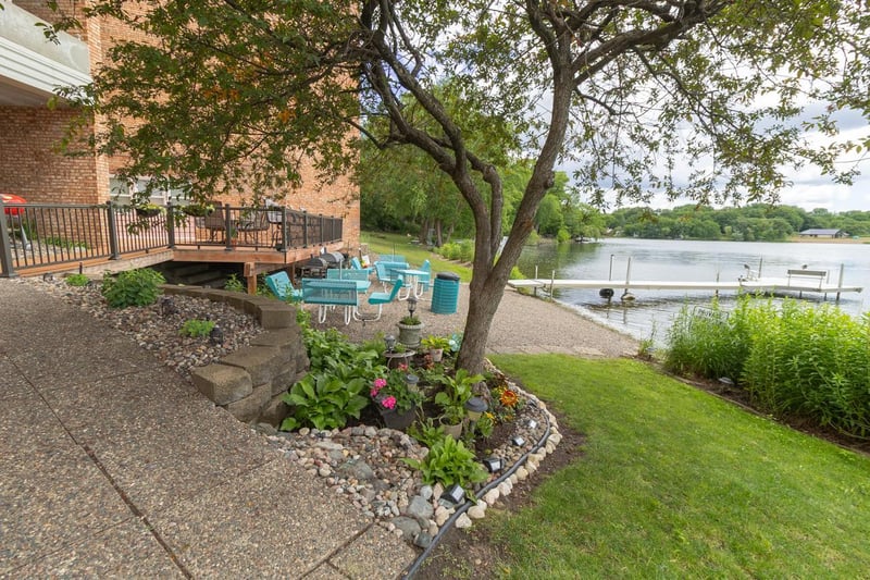 329 Geneva Ave N #315, Oakdale, MN 55128