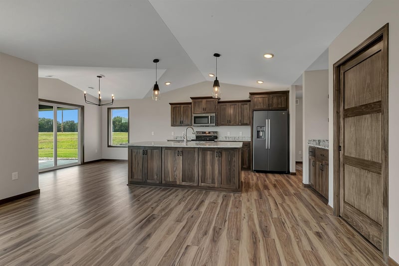 76 Meadow Ln, Cold Spring, MN 56320