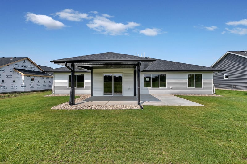 76 Meadow Ln, Cold Spring, MN 56320