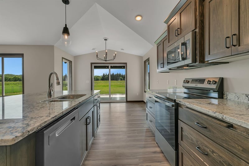 76 Meadow Ln, Cold Spring, MN 56320