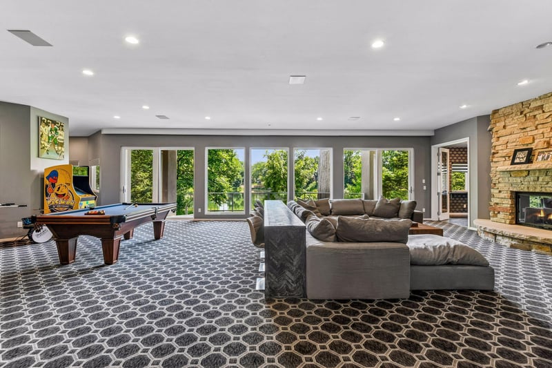 6504 Stauder Cir, Edina, MN 55436