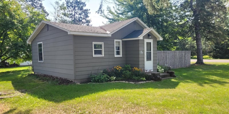 515 Snell Ave, Pine River, MN 56474