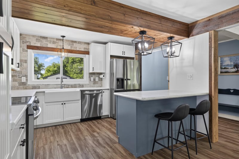 5335 Pine Beach Rd, Brainerd, MN 56401