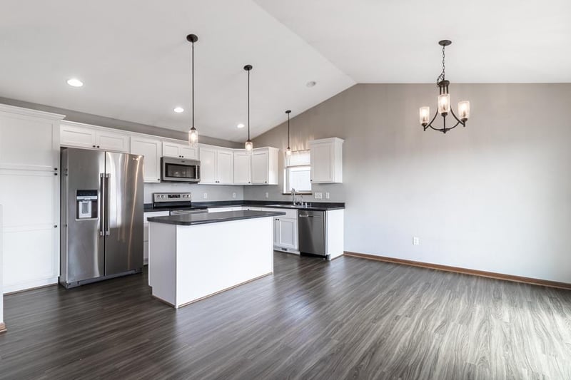 720 Mulligan St, Mankato, MN 56001