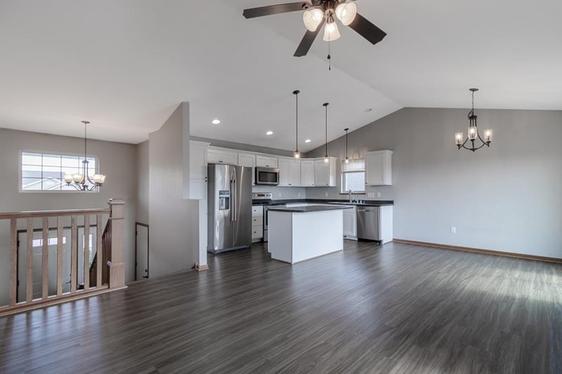 720 Mulligan St, Mankato, MN 56001
