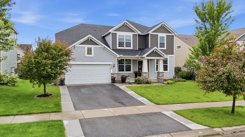 8359 Cottonwood Ln N, Maple Grove, MN 55369