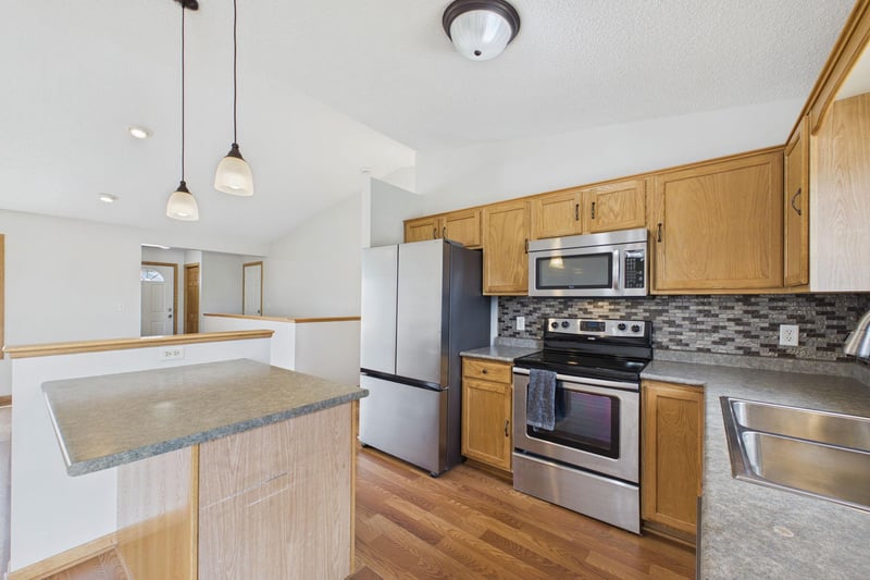 5232 Kingsbury Pl NW, Rochester, MN 55901