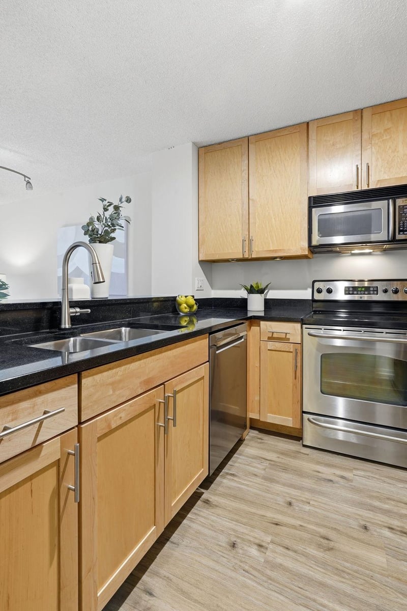401 S 1st St #321, Minneapolis, MN 55401