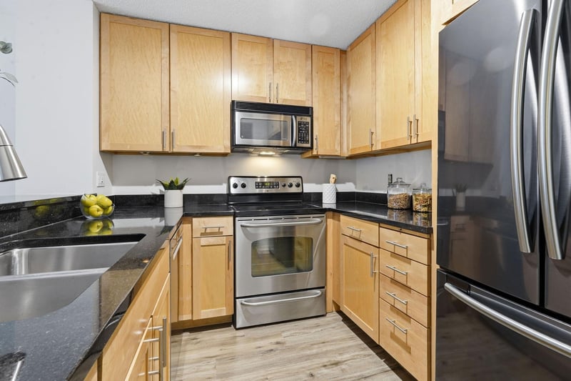 401 S 1st St #321, Minneapolis, MN 55401