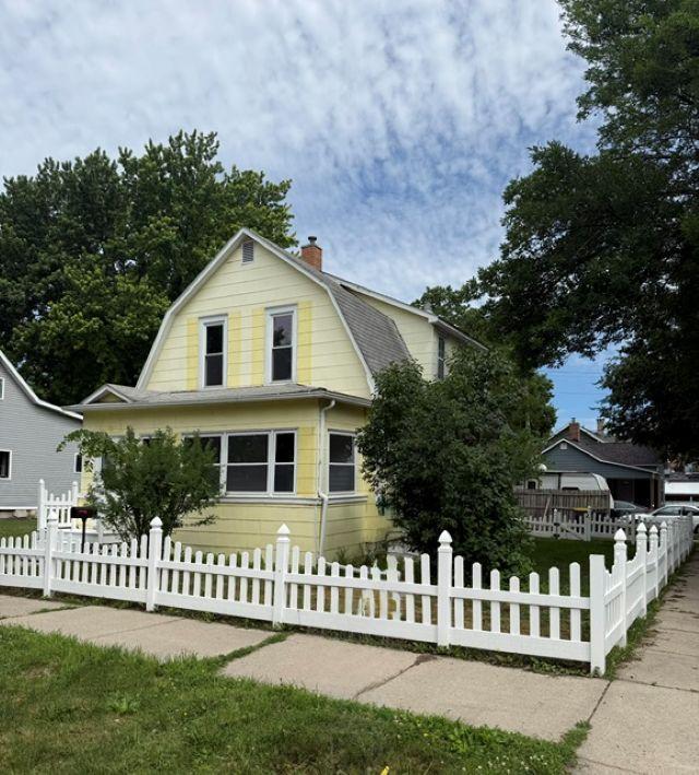 302 Nicollet Ave, Mankato, MN 56003