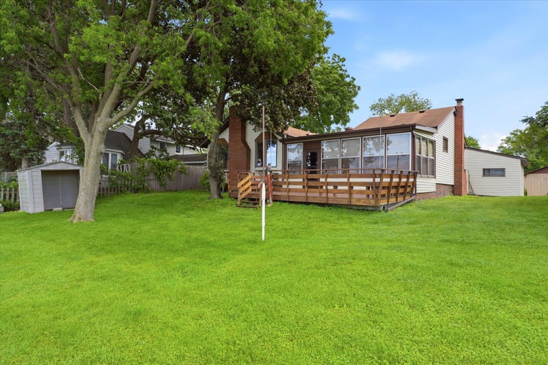 10226 S Shore Dr, Plymouth, MN 55441