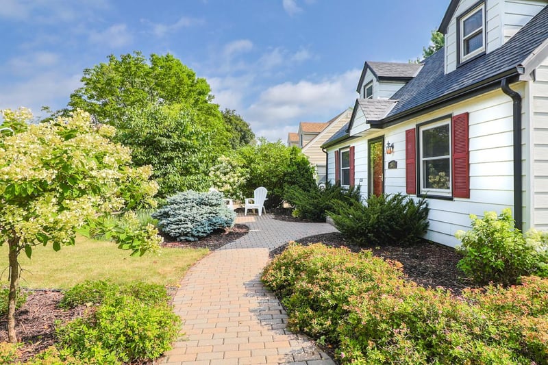 2641 Kentucky Ave S, Saint Louis Park, MN 55426