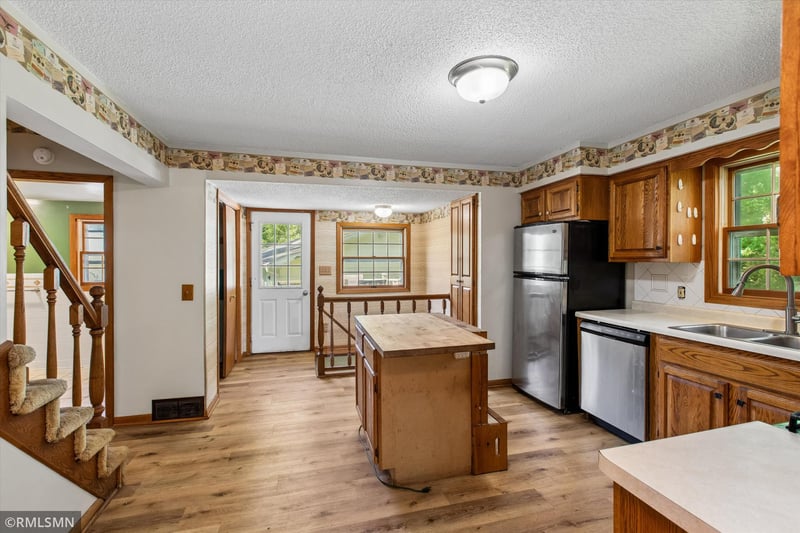 7755 365th Street Way, Cannon Falls, MN 55009