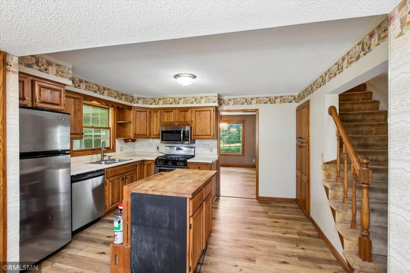 7755 365th Street Way, Cannon Falls, MN 55009