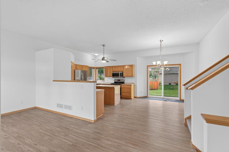320 12th St, Farmington, MN 55024