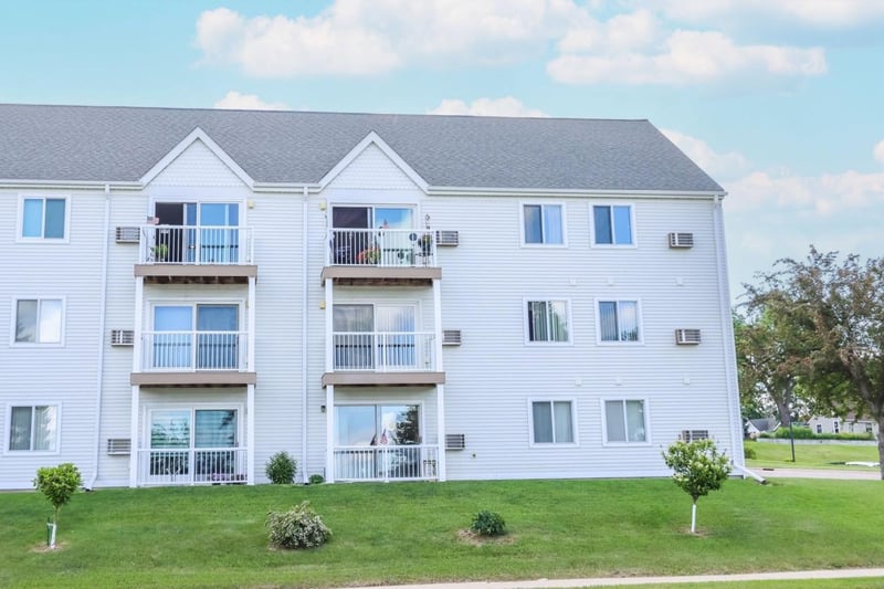 101 Albion Ave #307, Fairmont, MN 56031