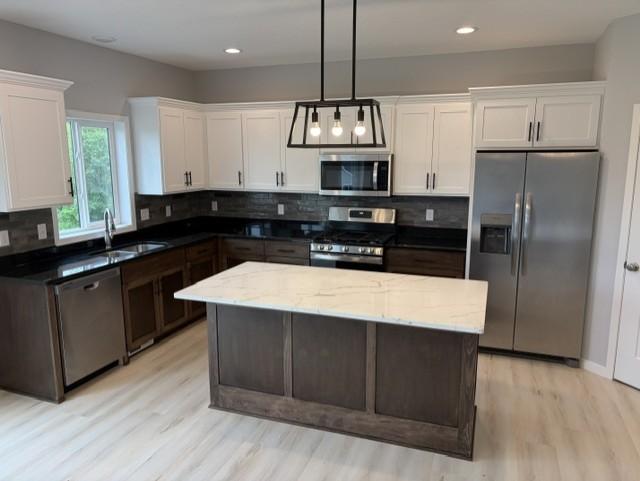 987 45th Ave NE, Saint Cloud, MN 56304