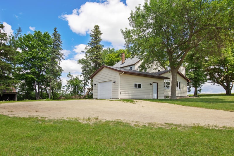 21500 Hayward Ave, Faribault, MN 55021