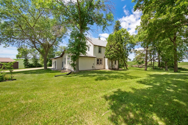 21500 Hayward Ave, Faribault, MN 55021