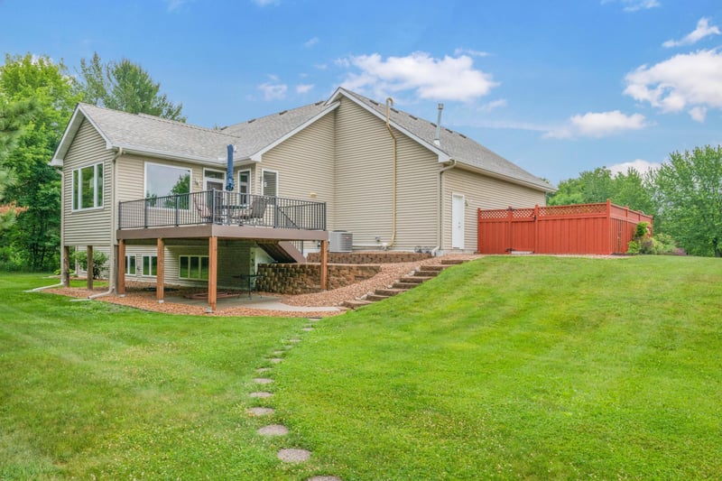 15004 Cherokee Dr N, Rogers, MN 55374