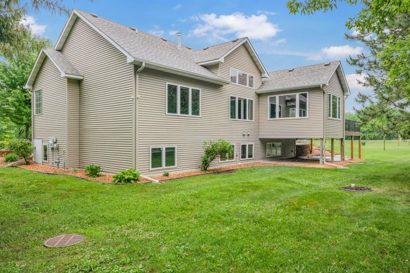 15004 Cherokee Dr N, Rogers, MN 55374