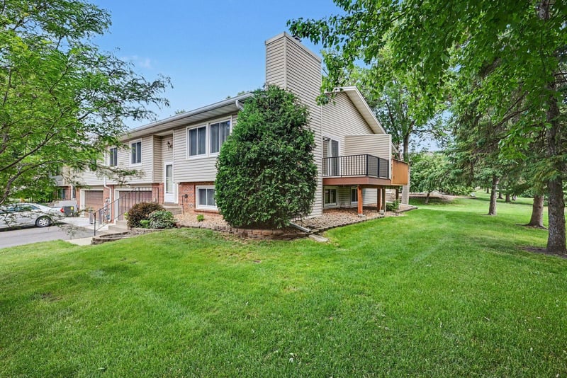 9402 Tyler St NE, Blaine, MN 55434