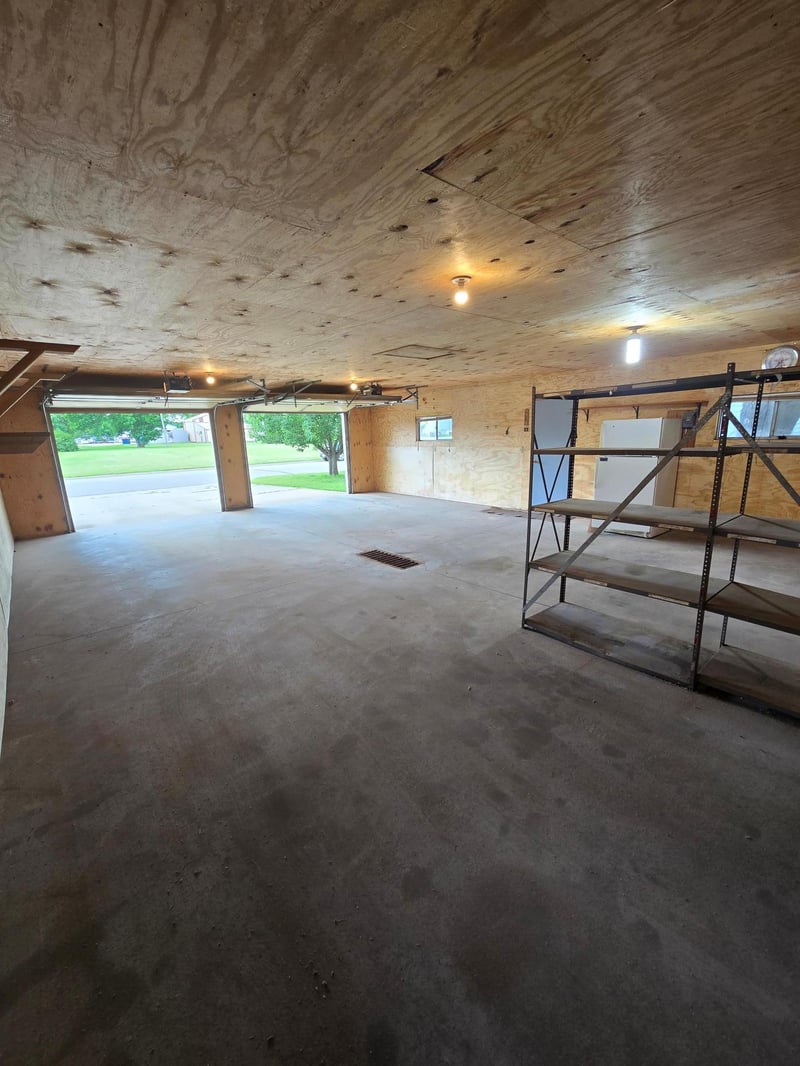 500 Lexington St, Milroy, MN 56263