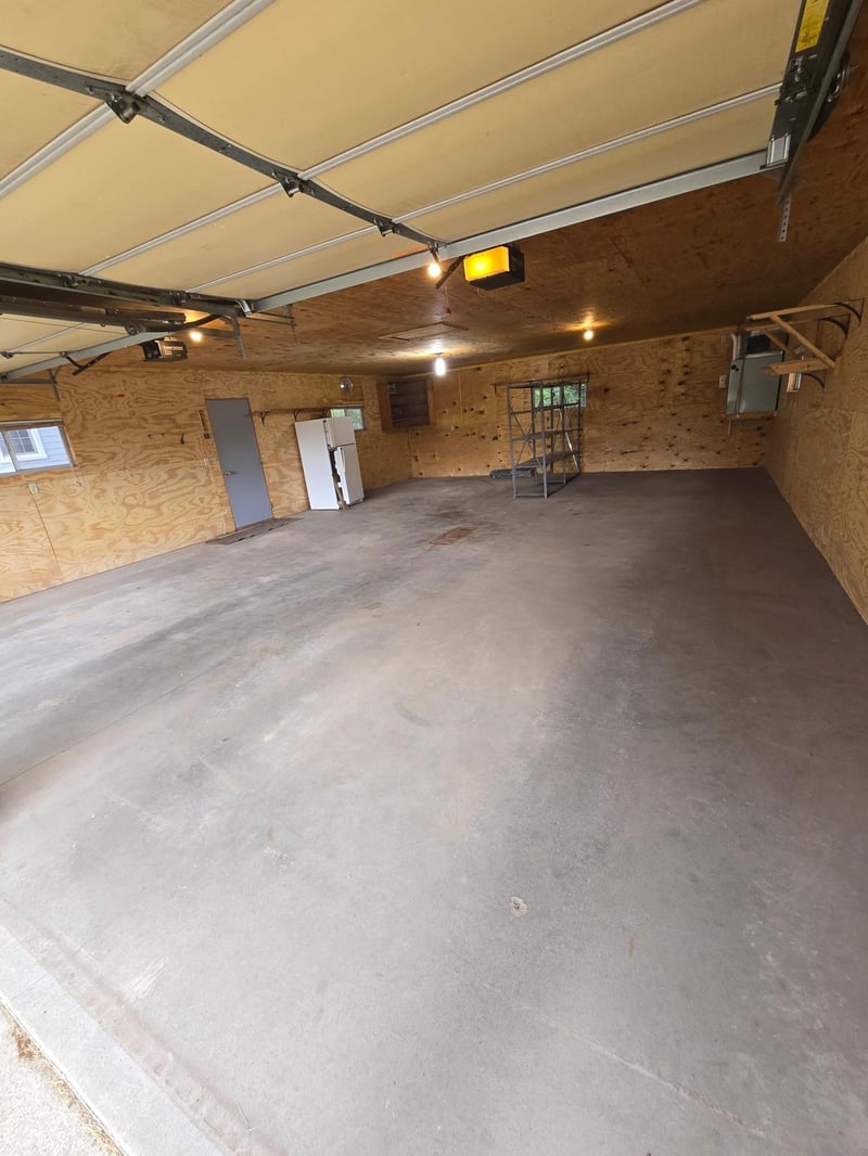 500 Lexington St, Milroy, MN 56263